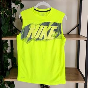 NWOT Nike Shirt